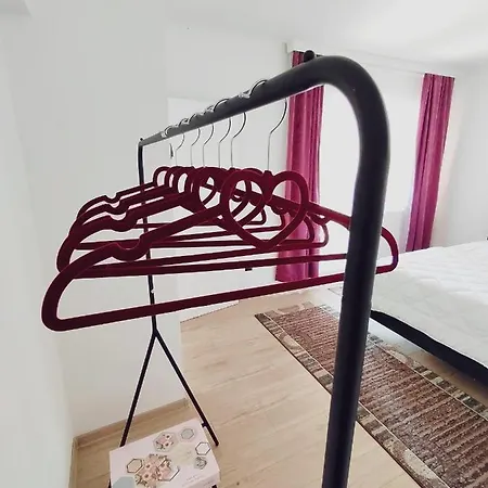 Spacious And Modern In Town Center